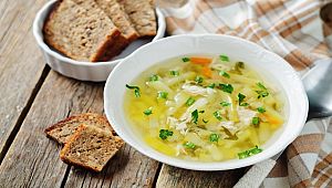 Yemeğin İyileştirici Gücü: Tavuk Suyu Çorba