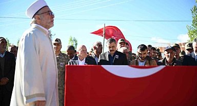 Hınıs Şehidine Ağladı