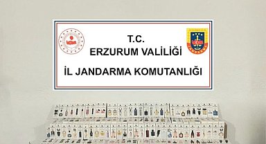 Hınıs'ta 300 gümrük kaçağı parfüm ele geçirildi