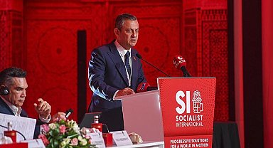 Özgür Özel: Suriye'de acilen demokratik rejimin inşası elzemdir