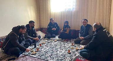 Hınıs Emniyet Müdürlüğü Şehit Ailesini Ziyaret Etti